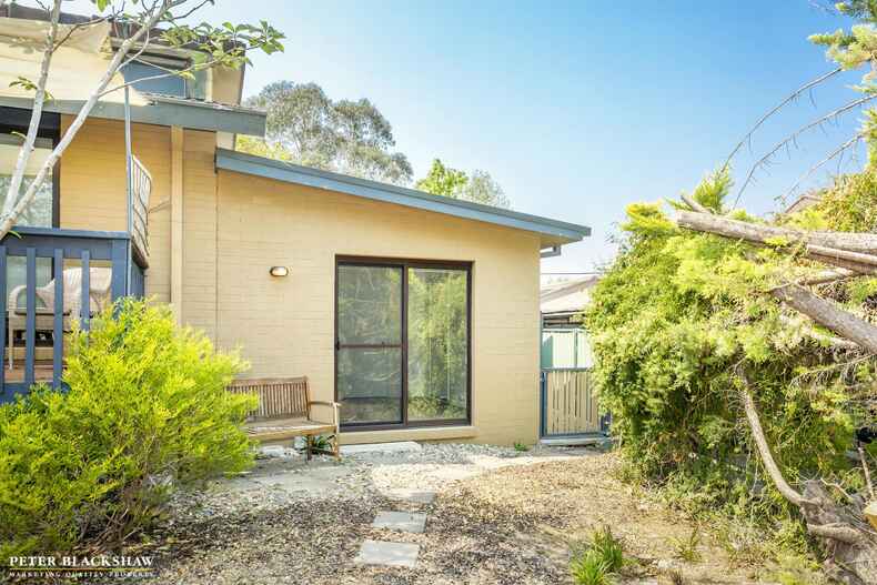 16A Crawford Crescent Flynn