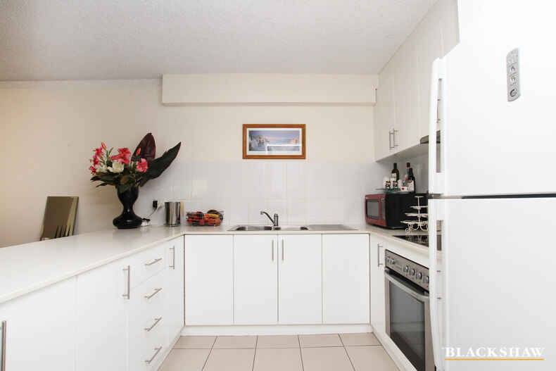 6/103 Canberra Avenue Griffith
