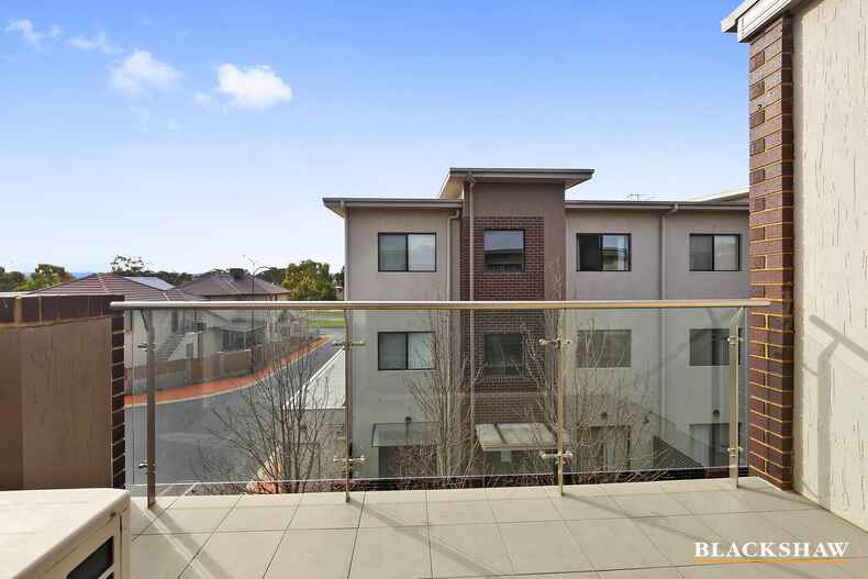 5/52 Swain Street Gungahlin