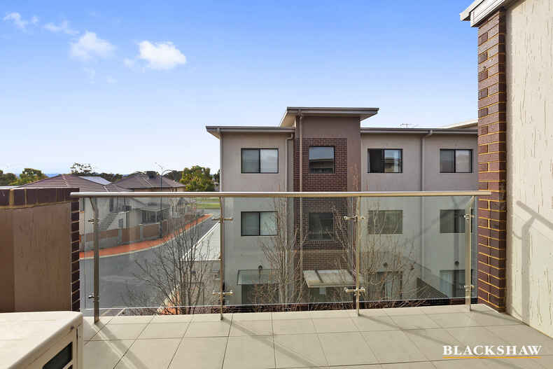 5/52 Swain Street Gungahlin