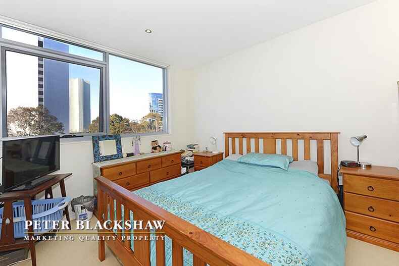 13/3 London Circuit City 13/3 London Circuit City