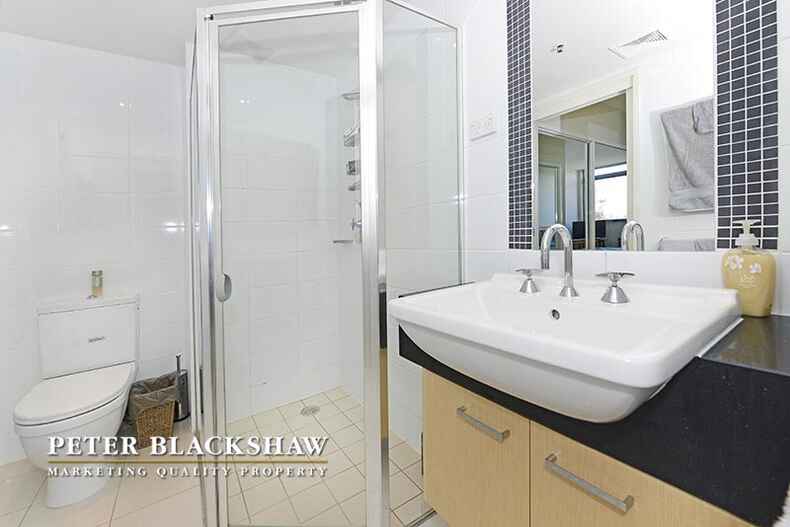 13/3 London Circuit City 13/3 London Circuit City