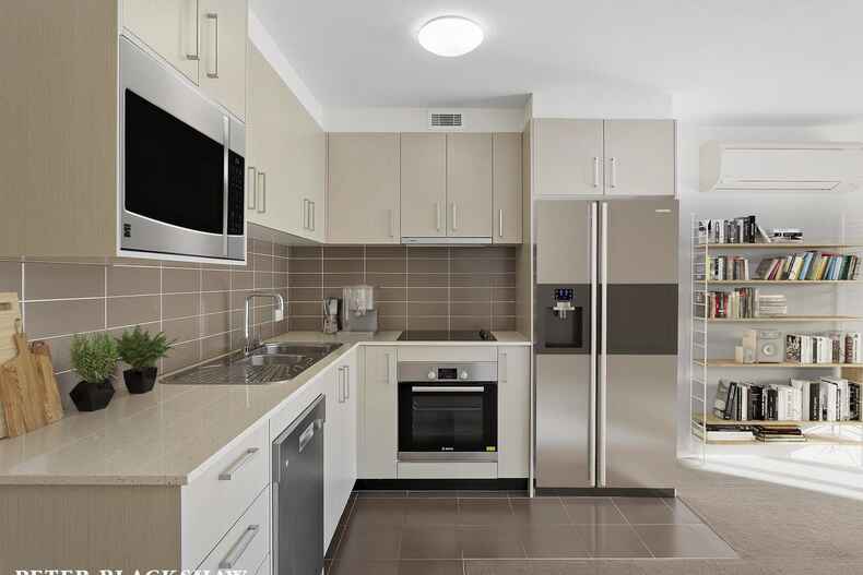 17/28 Mort Street Braddon