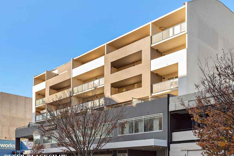 17/28 Mort Street Braddon