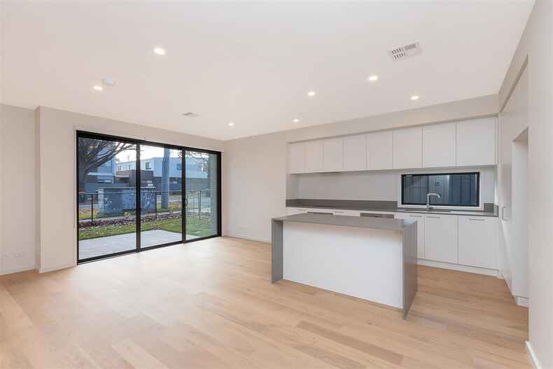 1/106 Dooring Street Dickson