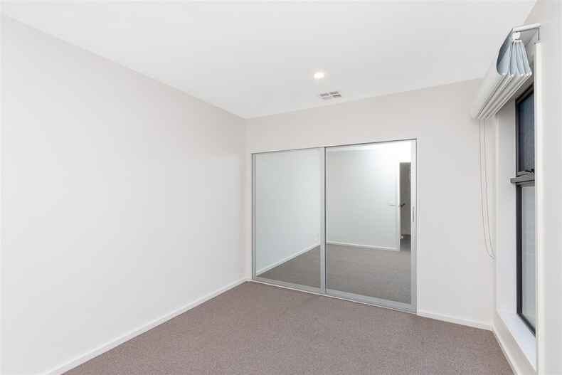 1/106 Dooring Street Dickson