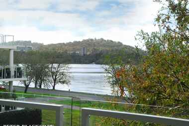 8/7 Bowen Drive Barton