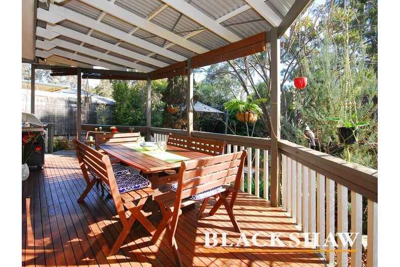 6 Pearson Place Holder 6 Pearson Place Holder