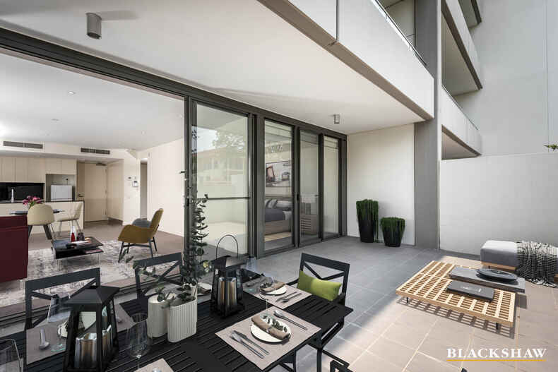 62/22 Eyre Street Kingston