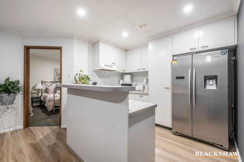 8/41 Halford Crescent Page 8/41 Halford Crescent Page