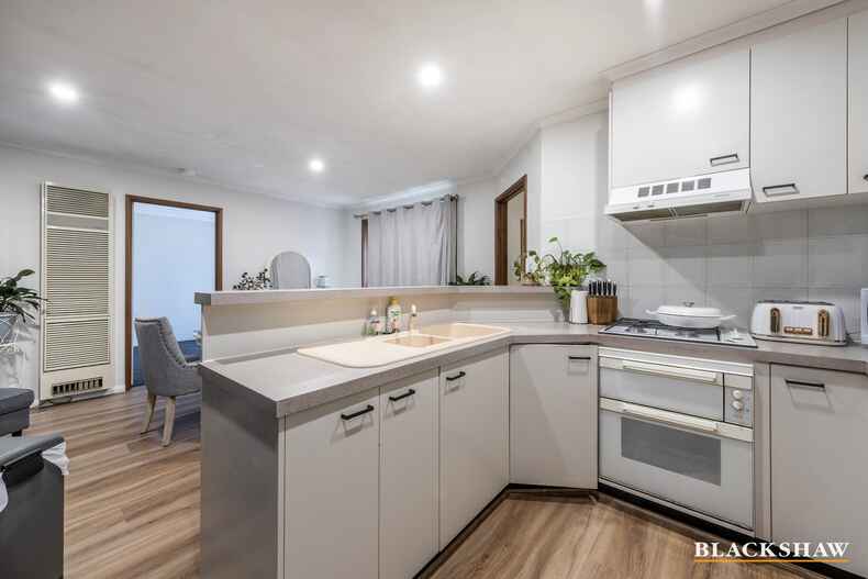 8/41 Halford Crescent Page 8/41 Halford Crescent Page