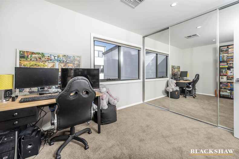 25/41 Arthur Blakeley Way Coombs