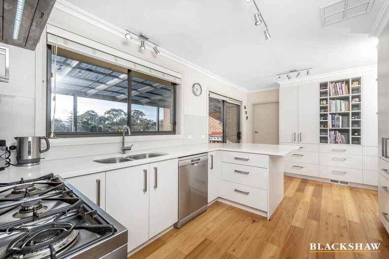 7 Mclaren Crescent Pearce