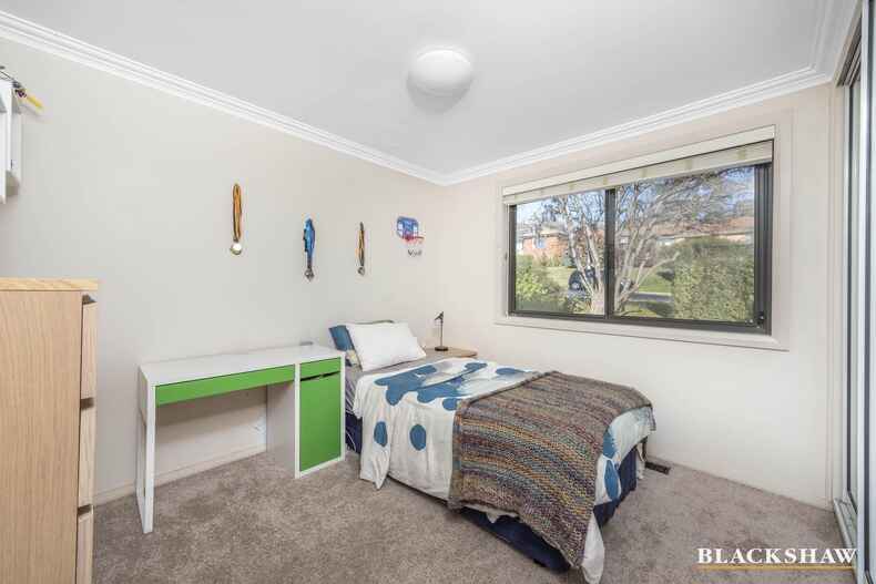 7 Mclaren Crescent Pearce