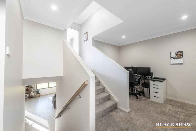 7 Mclaren Crescent Pearce