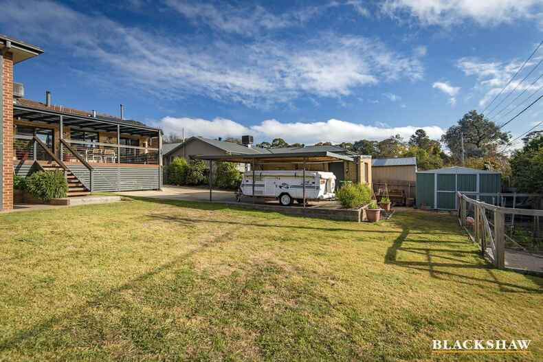 7 Mclaren Crescent Pearce