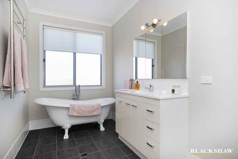 6 Beachside Boulevard Tomakin