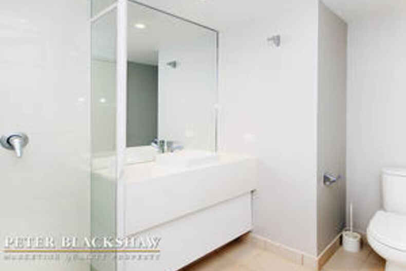 104/15 Tench Street Kingston