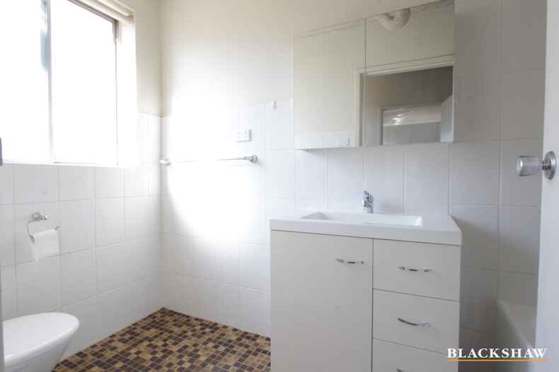 2/48 Trinculo Place Queanbeyan