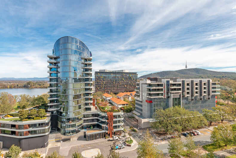 1201/2 Marcus Clarke Street City