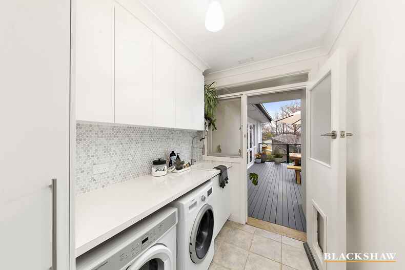 7 De Chair Street Deakin 7 De Chair Street Deakin