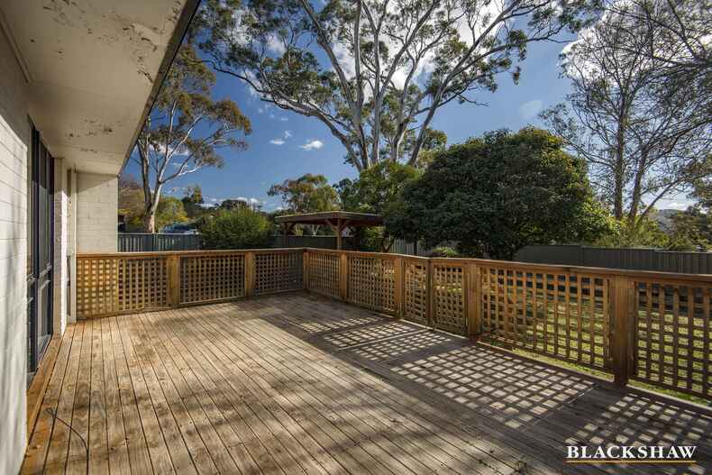 54 McKillop Circuit Kambah 54 McKillop Circuit Kambah