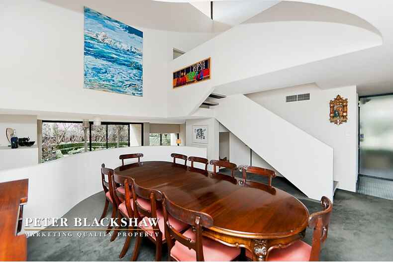 11/127 Hopetoun Circuit  Yarralumla