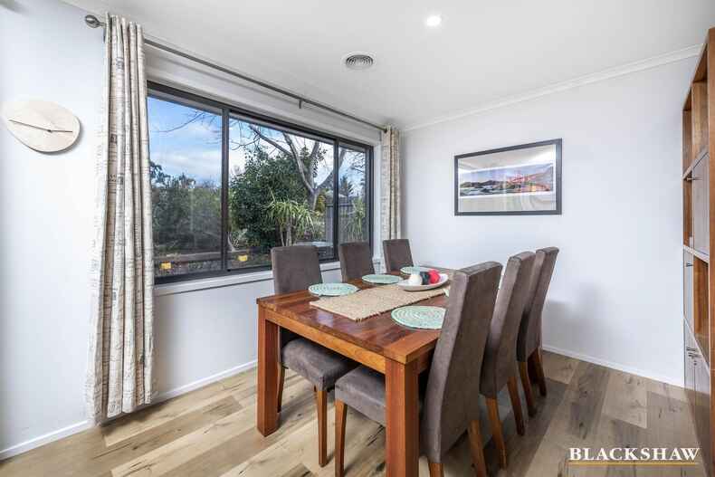 168 Newman Morris Circuit Oxley