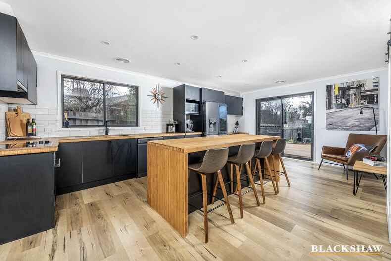 168 Newman Morris Circuit Oxley