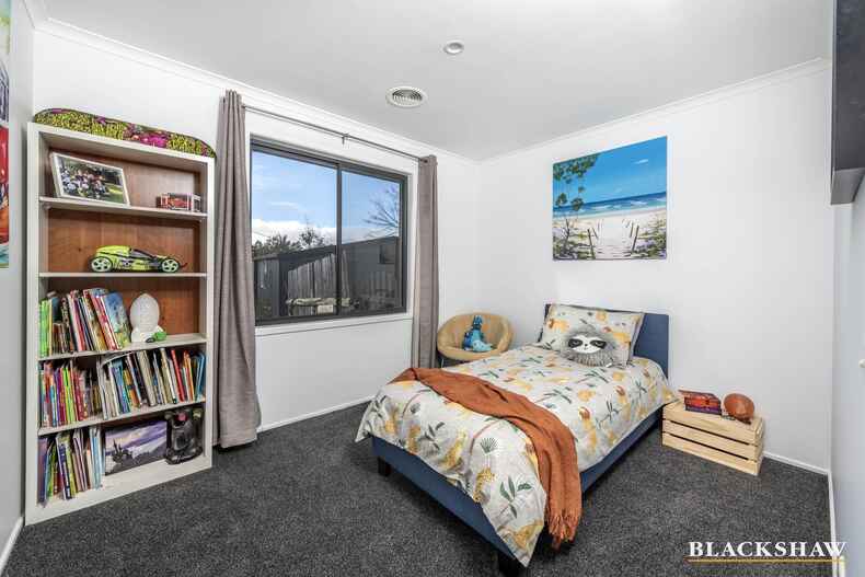 168 Newman Morris Circuit Oxley