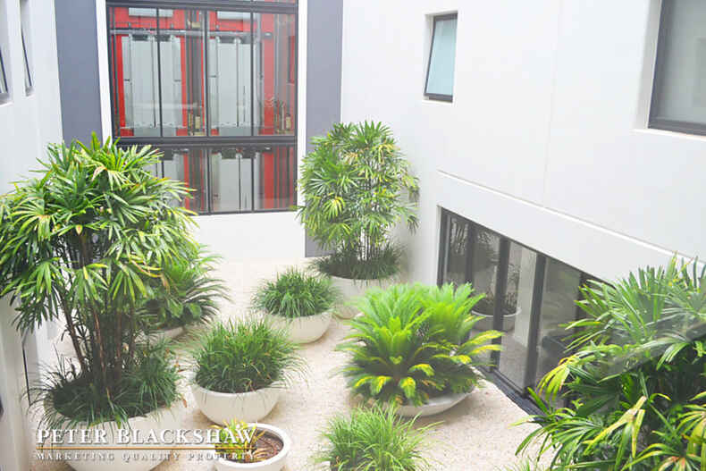19/109 Canberra Avenue Griffith