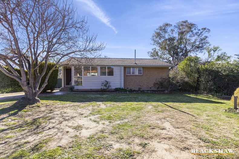 143 Ross Smith Crescent Scullin 143 Ross Smith Crescent Scullin