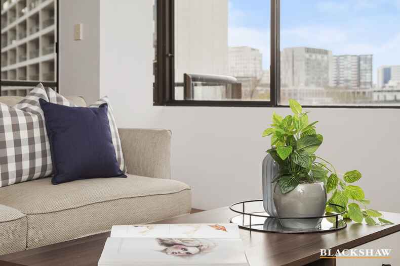 502/2 Marcus Clarke Street City