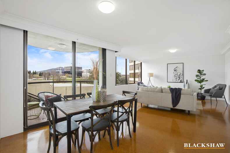 502/2 Marcus Clarke Street City