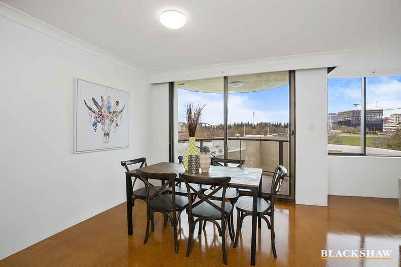 502/2 Marcus Clarke Street City