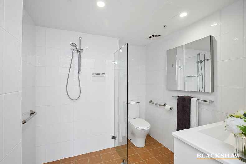 502/2 Marcus Clarke Street City