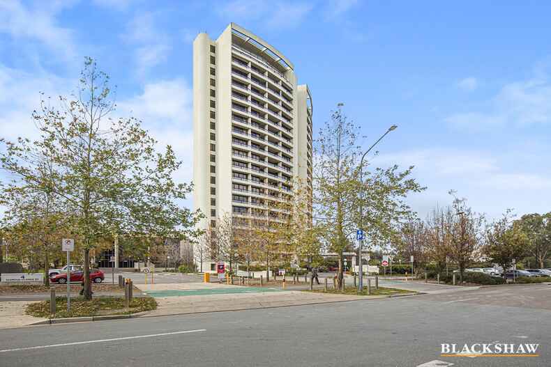 502/2 Marcus Clarke Street City