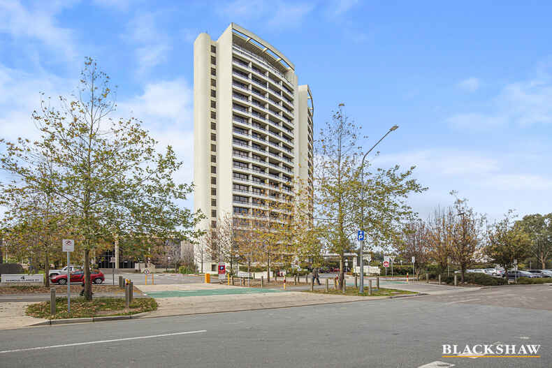 502/2 Marcus Clarke Street City