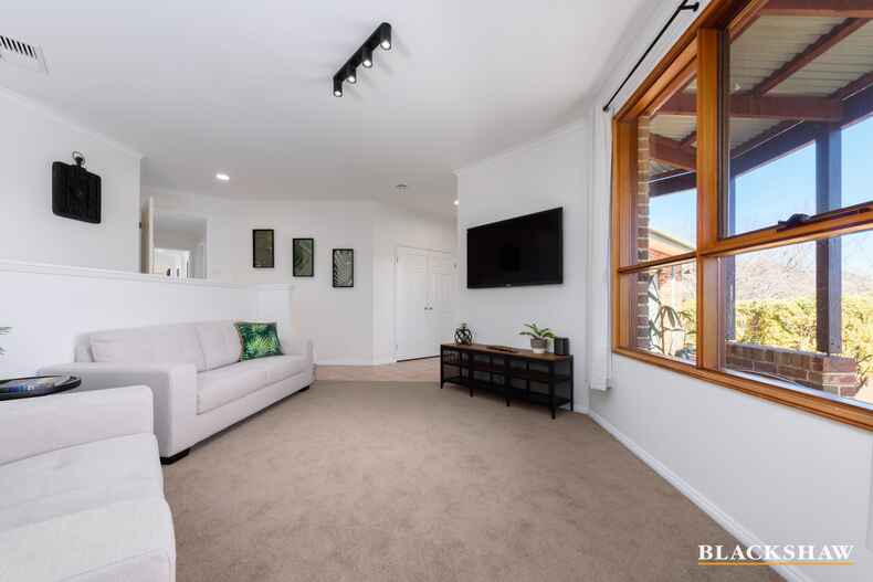 5 Dobell Circuit Conder 5 Dobell Circuit Conder