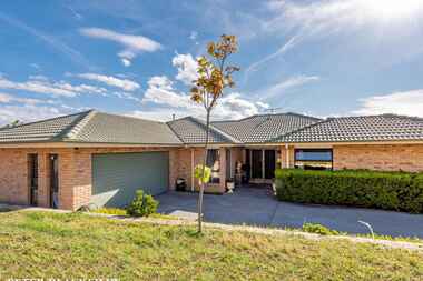 6 Crespin Place Banks