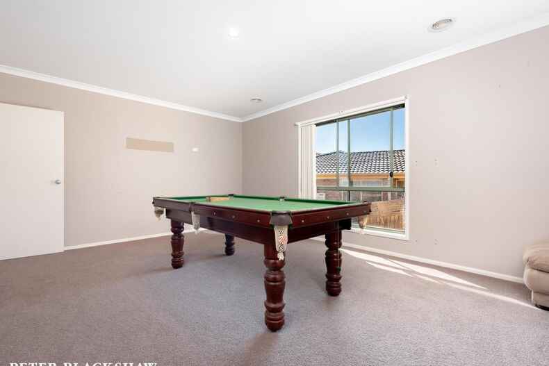 6 Crespin Place Banks