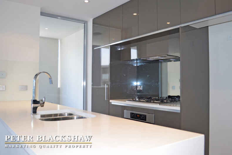 141/11 Trevillian Quay Kingston
