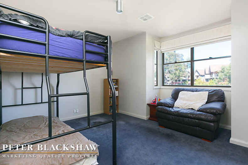 23/7 Eldridge Crescent Garran