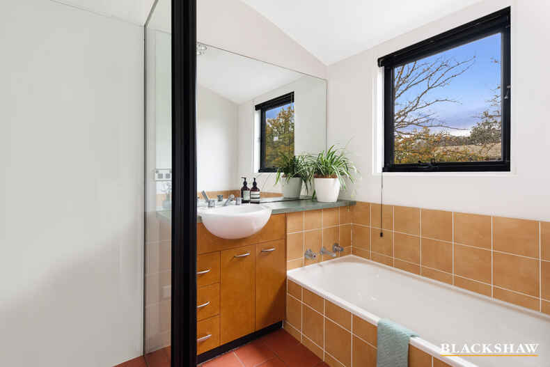 39 Finniss Crescent Narrabundah