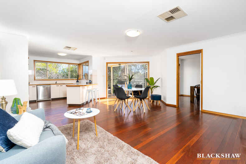 25 Adkinson Close Isaacs
