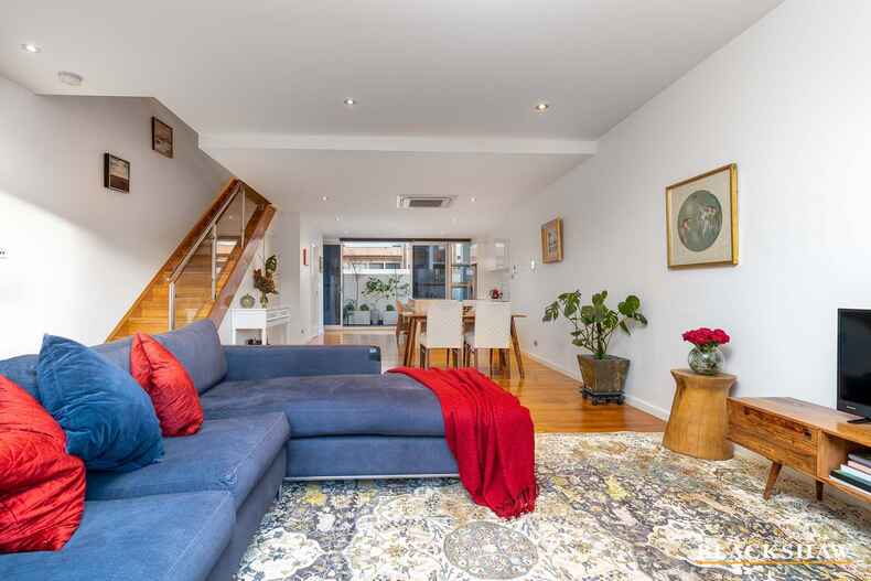 3/49 Hampton Circuit Yarralumla