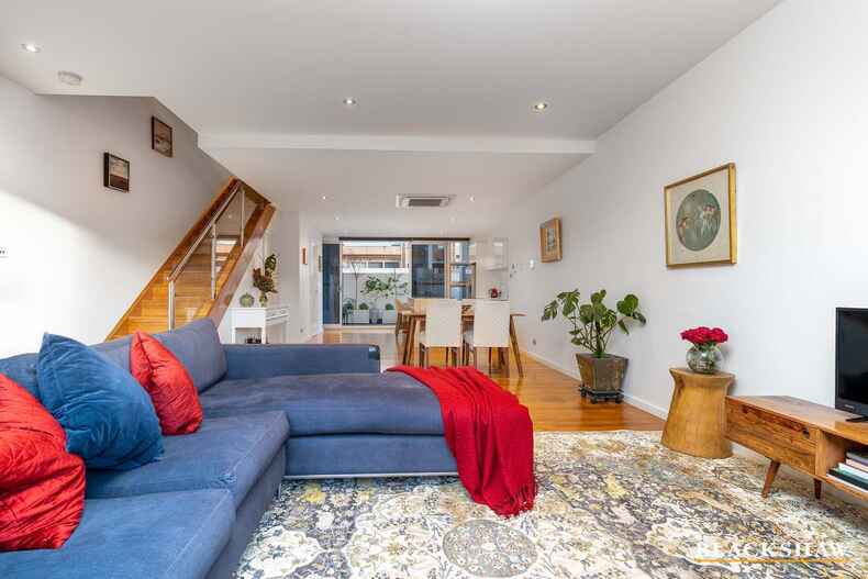 3/49 Hampton Circuit Yarralumla
