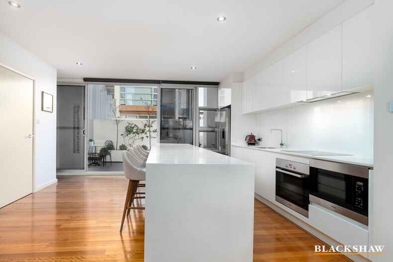 3/49 Hampton Circuit Yarralumla