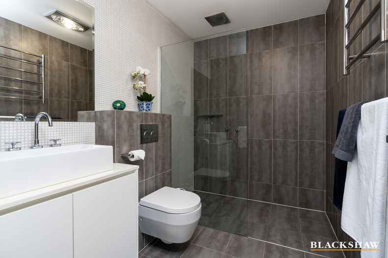 3/49 Hampton Circuit Yarralumla