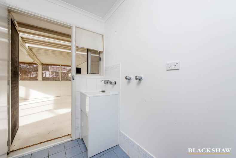 130 Pockett Avenue Banks